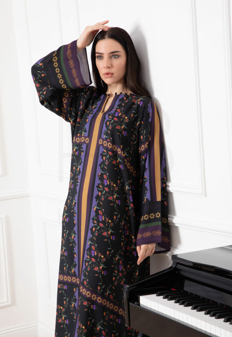 Elegant Embroidered Kaftan in Black-Purple, Beige-Gold and White-Mint Pattern - Image 9